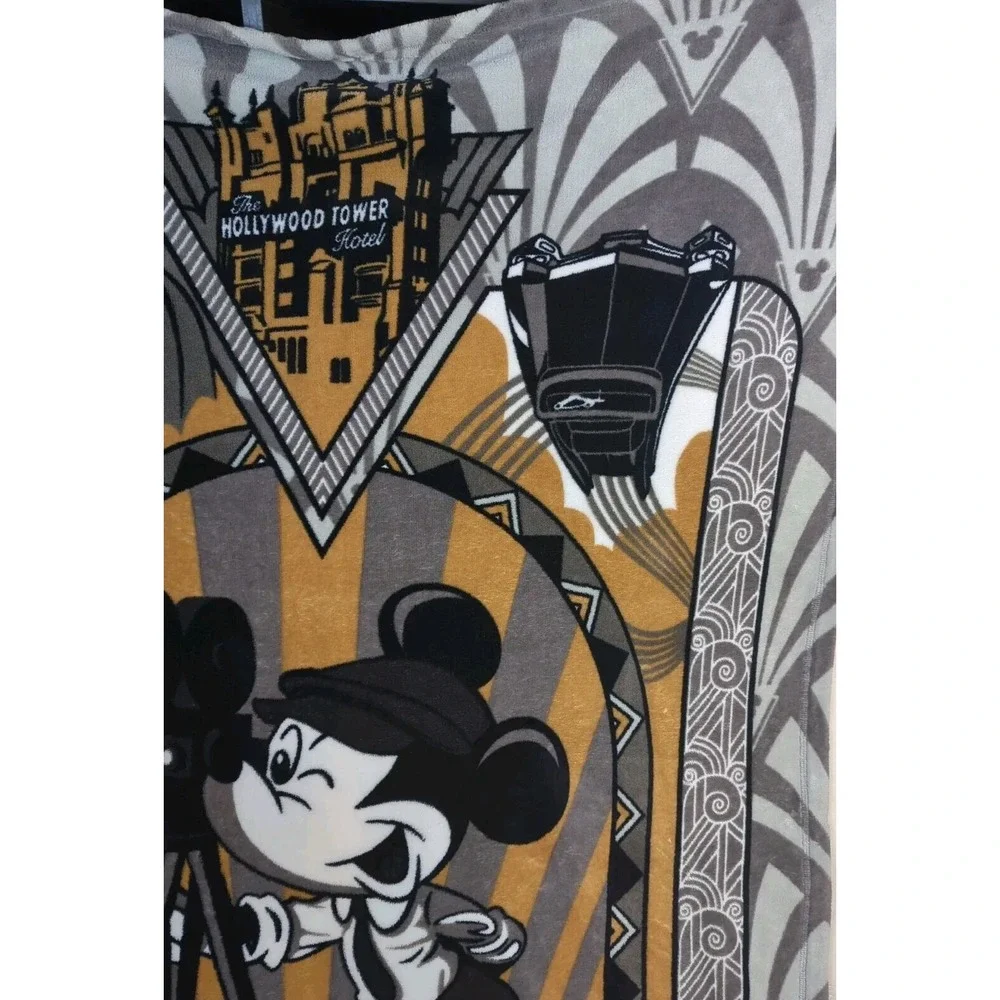 Rare Hollywood Studios Disney Mickey Film Fleece Blanket 36 